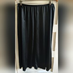 Women's Black Midi Undergarment Slip Skirt With Lace Hem | L/XL
